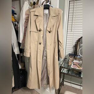 MANGO brand trench coat
Size Small
Never worn, no tags
